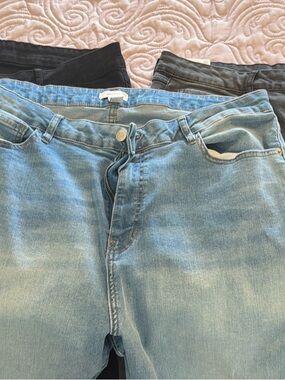 3 pairs of jeans